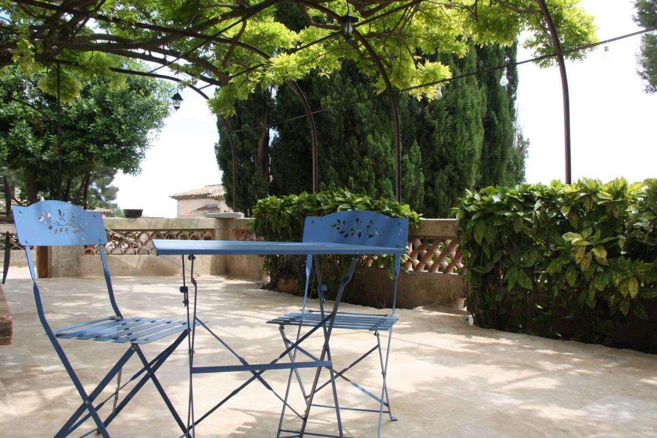 - Le Mas Des Iris Villa Antibes